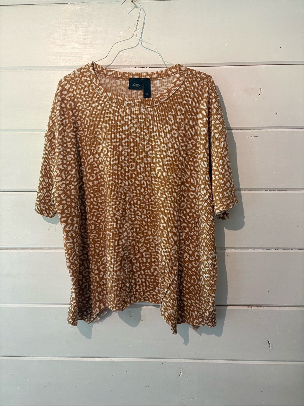 Day trip leopard Tan and Cream Textured Short Sleeve Top